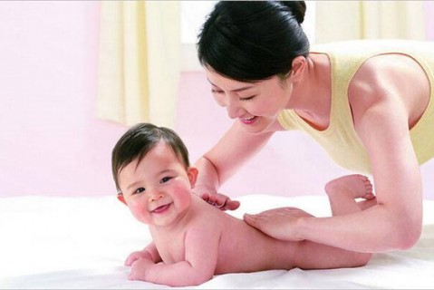 哈尔滨代生宝宝长牙了就断奶了吗 喂奶的六大误区妈妈千万要避开